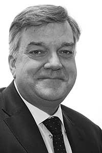 Robert Mathews MRICS APAEWE